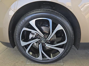 https://vehicle.imgix.net/4128366/085ea716-86e6-497f-8299-9279d17aea53.jpg