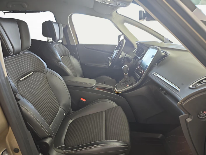 Fahrzeugbild RENAULT SCÉNIC