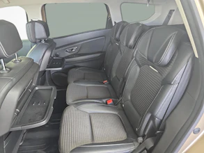 https://vehicle.imgix.net/4128366/cfbfd2a6-1ed0-45c0-984e-c50f9e87171a.jpg