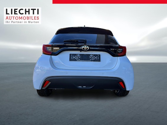 Vehicle image 9 Vehicle image 9