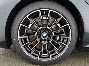 Vehicle image BMW M5 xDrive Touring