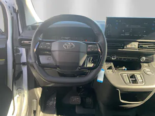 Toyota PROACE CITY Van L1 52KWh Active