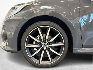 Toyota Yaris 1.5 VVT-i HSD GR Sport