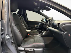 Toyota Yaris 1.5 VVT-i HSD GR Sport