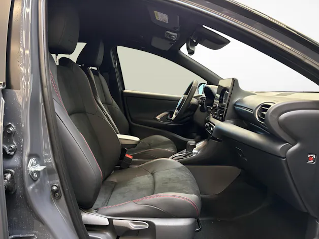 Toyota Yaris 1.5 VVT-i HSD GR Sport