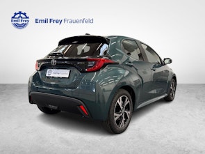 Vehicle image TOYOTA Yaris 1.5 VVT-i HSD Trend