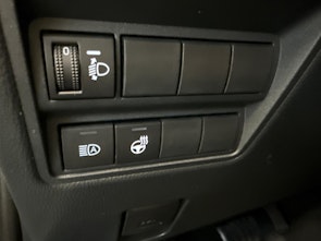 Vehicle image TOYOTA Yaris 1.5 VVT-i HSD Trend