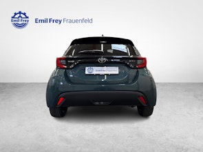 Vehicle image TOYOTA Yaris 1.5 VVT-i HSD Trend