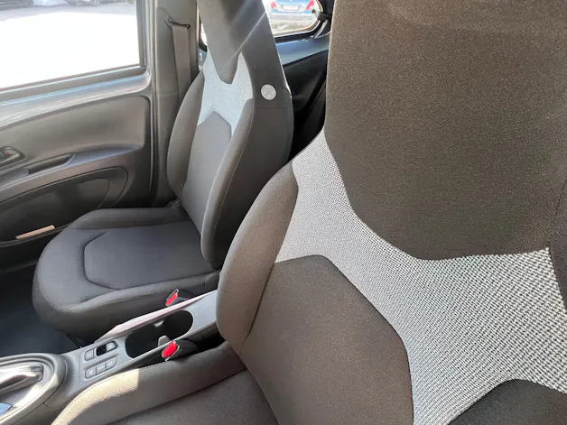 Toyota Aygo X 1.5 VVT-i HSD Comfort