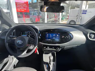 Toyota Aygo X 1.5 VVT-i HSD Comfort