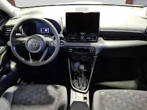 Toyota Yaris 1.5 VVT-i HSD Trend