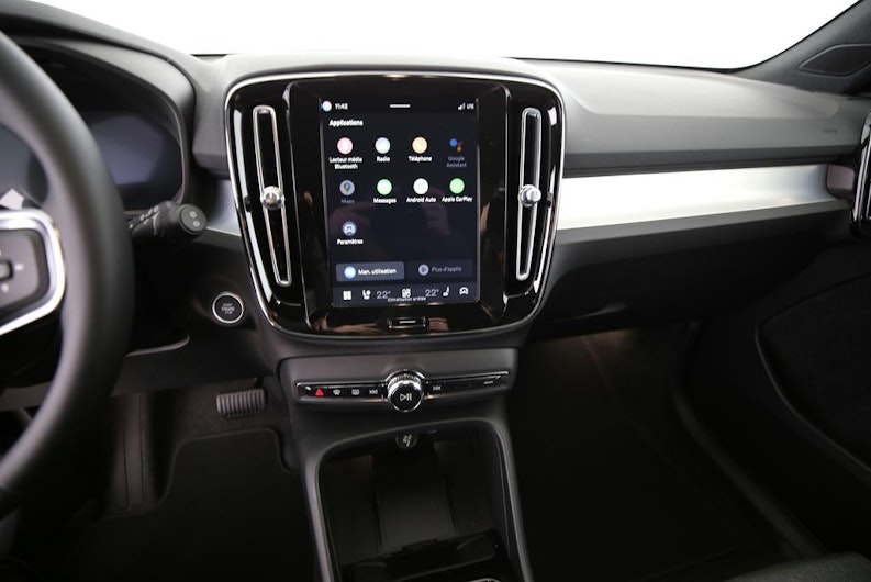 Vehicle image VOLVO XC40