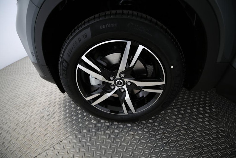 Vehicle image VOLVO XC40