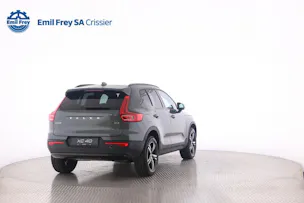 Volvo XC40 2.0 B3 MH Plus Dark