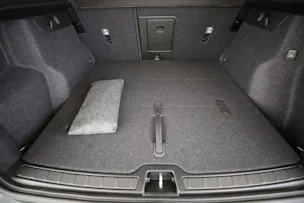 Volvo XC40 2.0 B3 MH Plus Dark