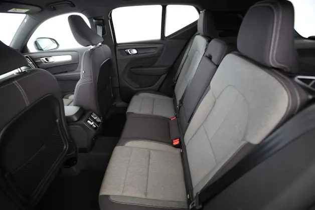 Volvo XC40 2.0 B3 MH Plus Dark