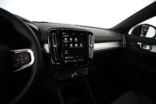 Volvo XC40 2.0 B3 MH Plus Dark