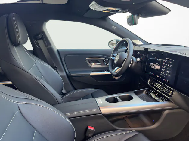 Mercedes-Benz CLA 220 4MATIC AMG Line