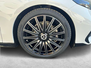 Fahrzeugbild MERCEDES-BENZ CLA 220 4MATIC AMG Line