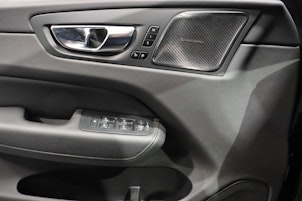 image du véhicule VOLVO XC60 2.0 T6 TE R-Design Expre. eAWD