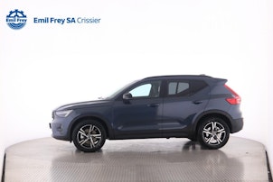 Vehicle image VOLVO XC40 2.0 B3 MH Plus Dark