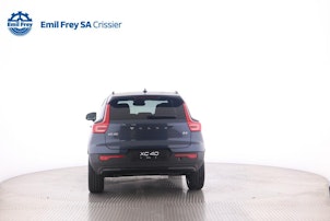 Vehicle image VOLVO XC40 2.0 B3 MH Plus Dark