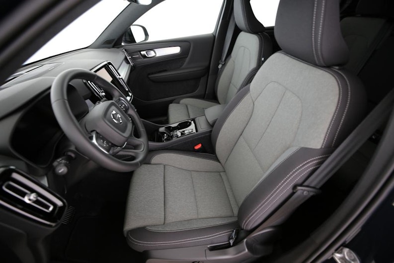 Vehicle image VOLVO XC40