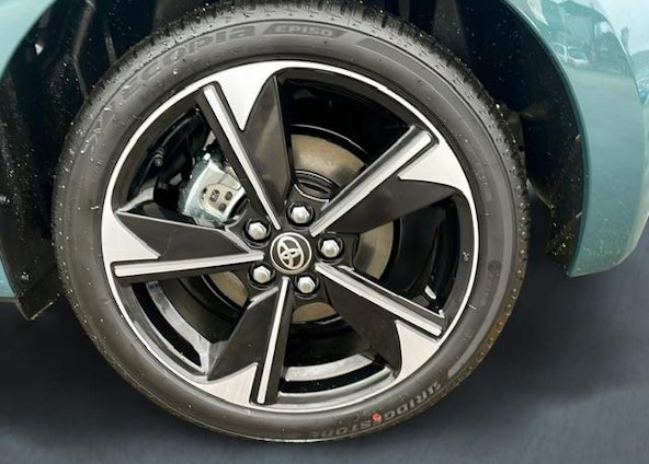 Vehicle image 6 Vehicle image 6