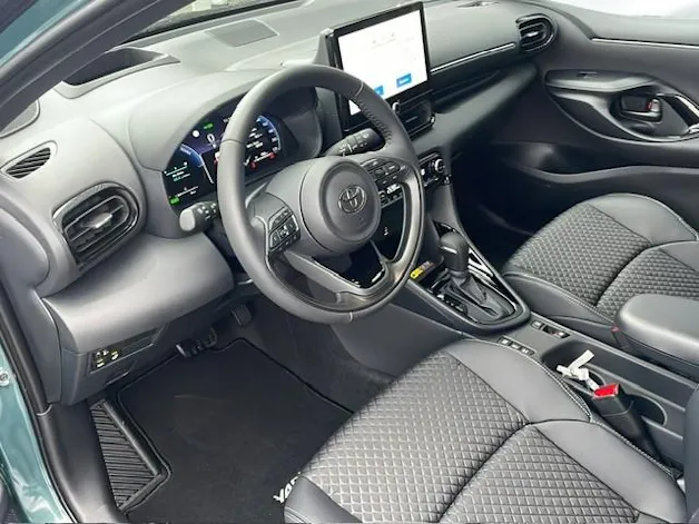 Toyota Yaris 1.5 VVT-i HSD Premium