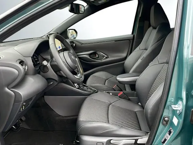 Toyota Yaris 1.5 VVT-i HSD Premium