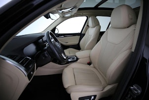 Vehicle image BMW X3 30e xDrive