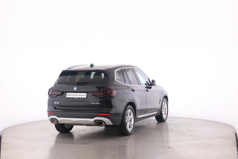 Vehicle image BMW X3