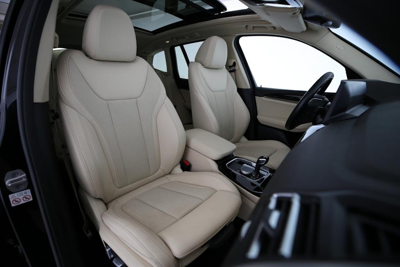 Vehicle image BMW X3