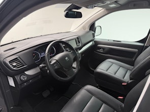 Vehicle image PEUGEOT Traveller Standard 2.0 BlueHDi 180 Business VIP S/S