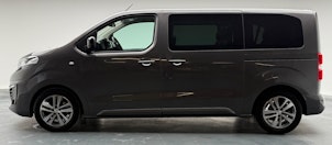 Vehicle image PEUGEOT Traveller Standard 2.0 BlueHDi 180 Business VIP S/S