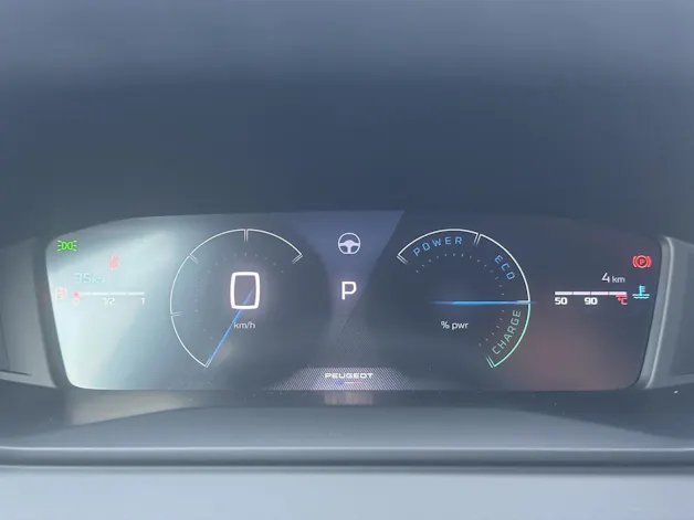 Peugeot 208 1.2 Hybrid 110 Allure Premium
