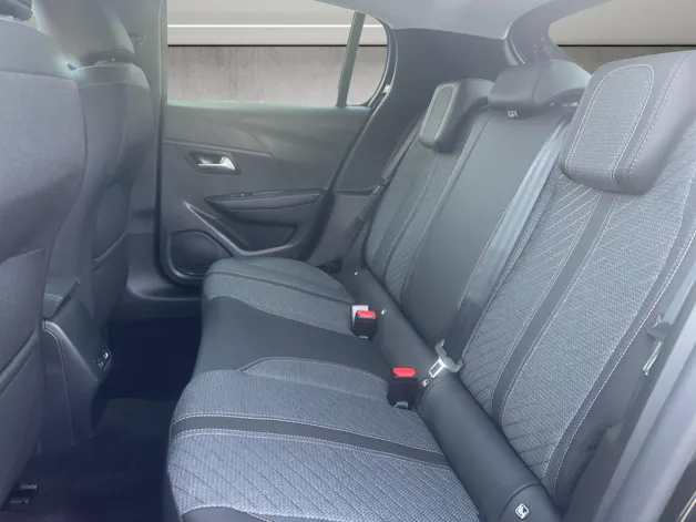 Peugeot 208 1.2 Hybrid 110 Allure Premium