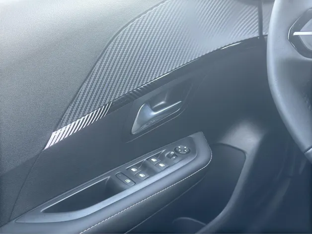 Peugeot 208 1.2 Hybrid 110 Allure Premium