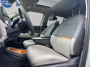 Vehicle image KIA EV3 81 kWh Earth+