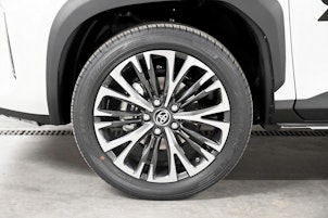 Vehicle image TOYOTA Yaris Cross 1.5 VVT-i HSD Premium AWD-i