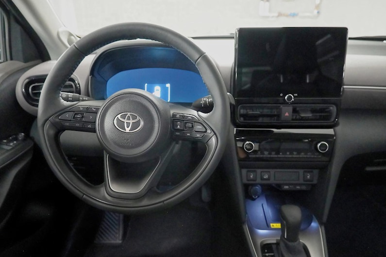 Vehicle image TOYOTA YARIS CROSS