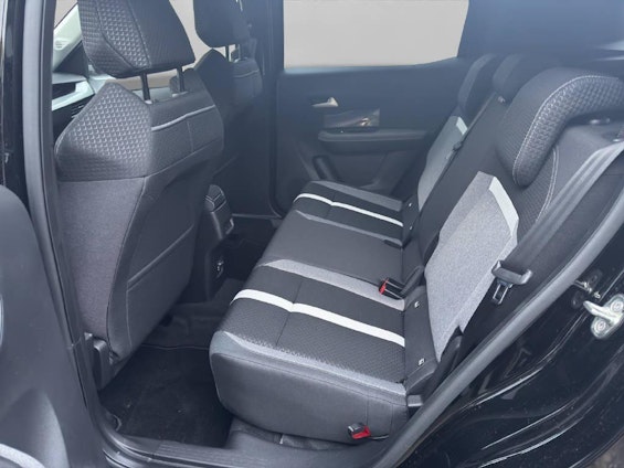 Vehicle image 7 Vehicle image 7