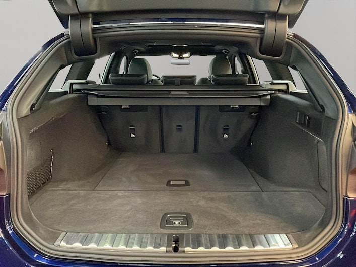 Vehicle image BMW 3 SERIES