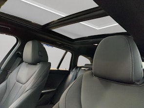 Vehicle image BMW 330d xDrive SAG Touring