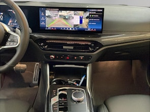 Vehicle image BMW 330d xDrive SAG Touring