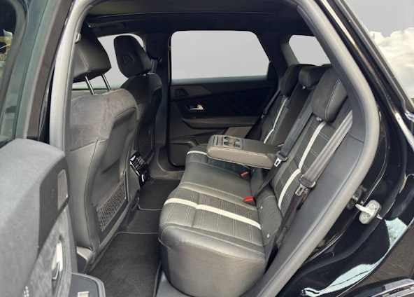 Vehicle image 7 Vehicle image 7