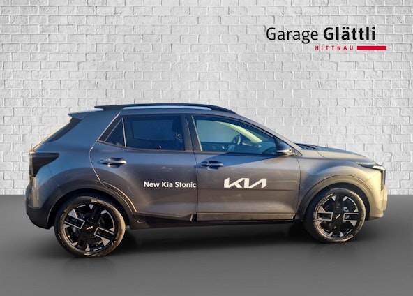 Vehicle image 18 Vehicle image 18