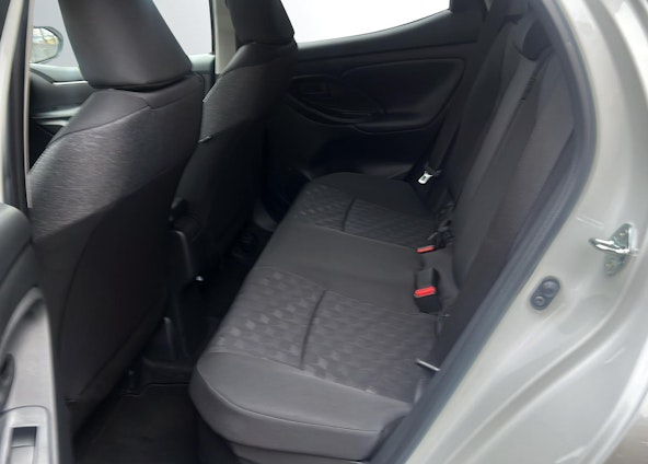 Vehicle image 9 Vehicle image 9