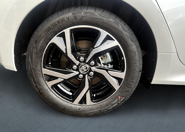 Vehicle image 10 Vehicle image 10