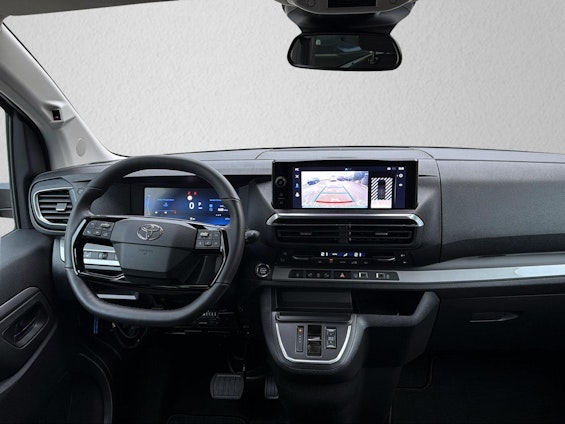 Vehicle image 9 Vehicle image 9